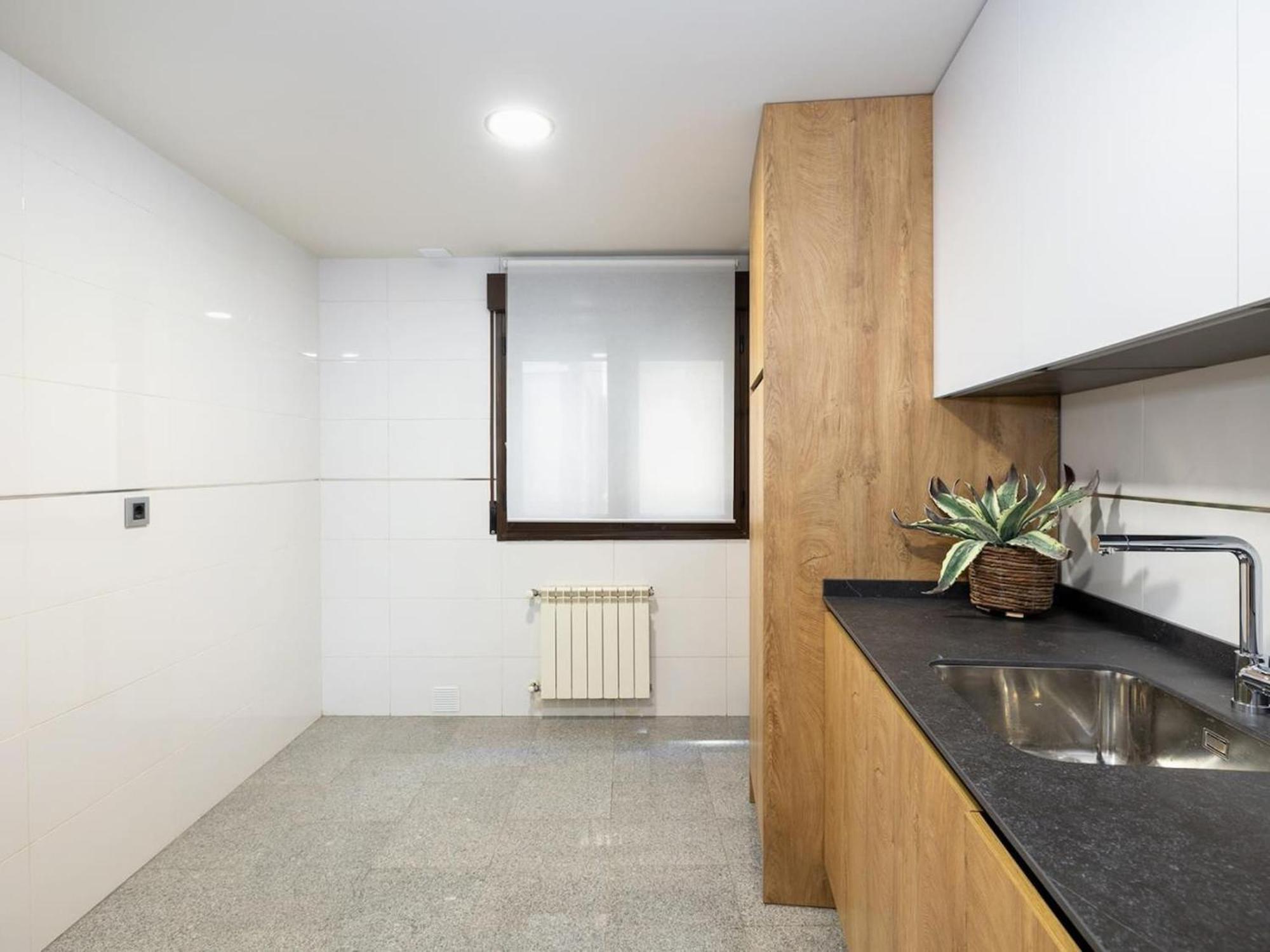 Chezmoihomes Town Hall Apartment